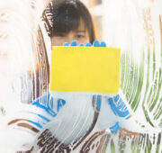 บริการทำความสะอาดกระจก