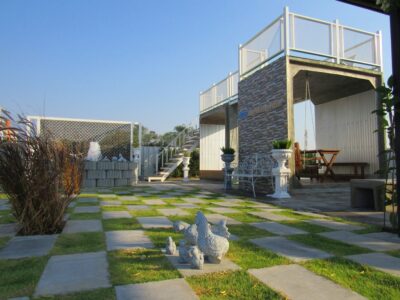 Resort Concrete Pipe (Tube Home) (โรงแรมท่อแบบเหลี่ยม)